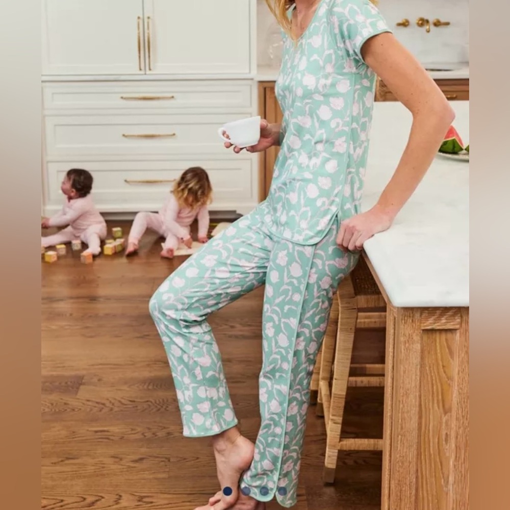 Lake Pajamas set in Parisian Green Vine Floral - Large